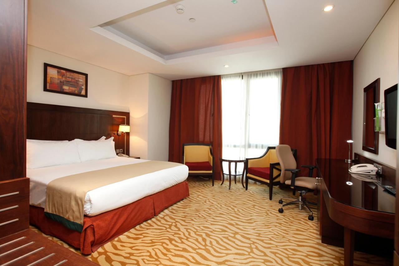 Holiday Inn Olaya By Ihg Riad Exterior foto