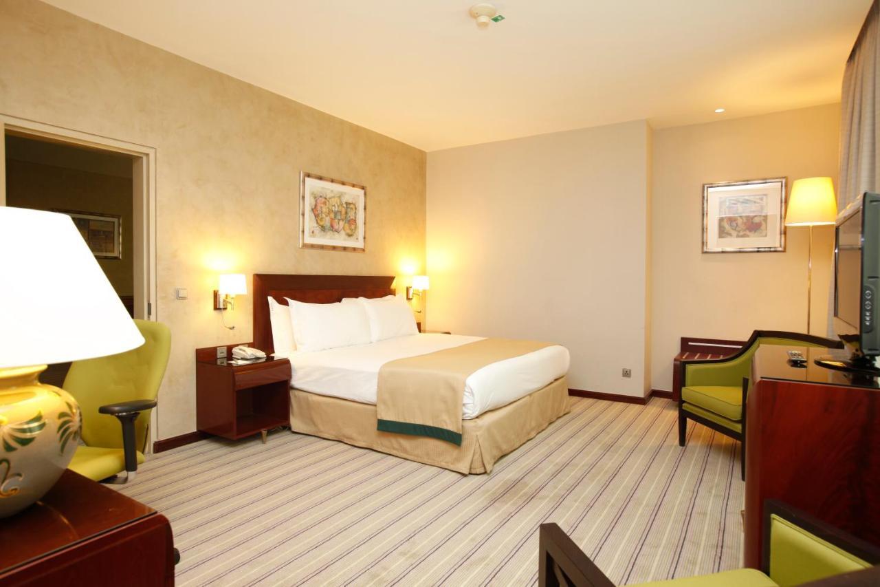 Holiday Inn Olaya By Ihg Riad Exterior foto