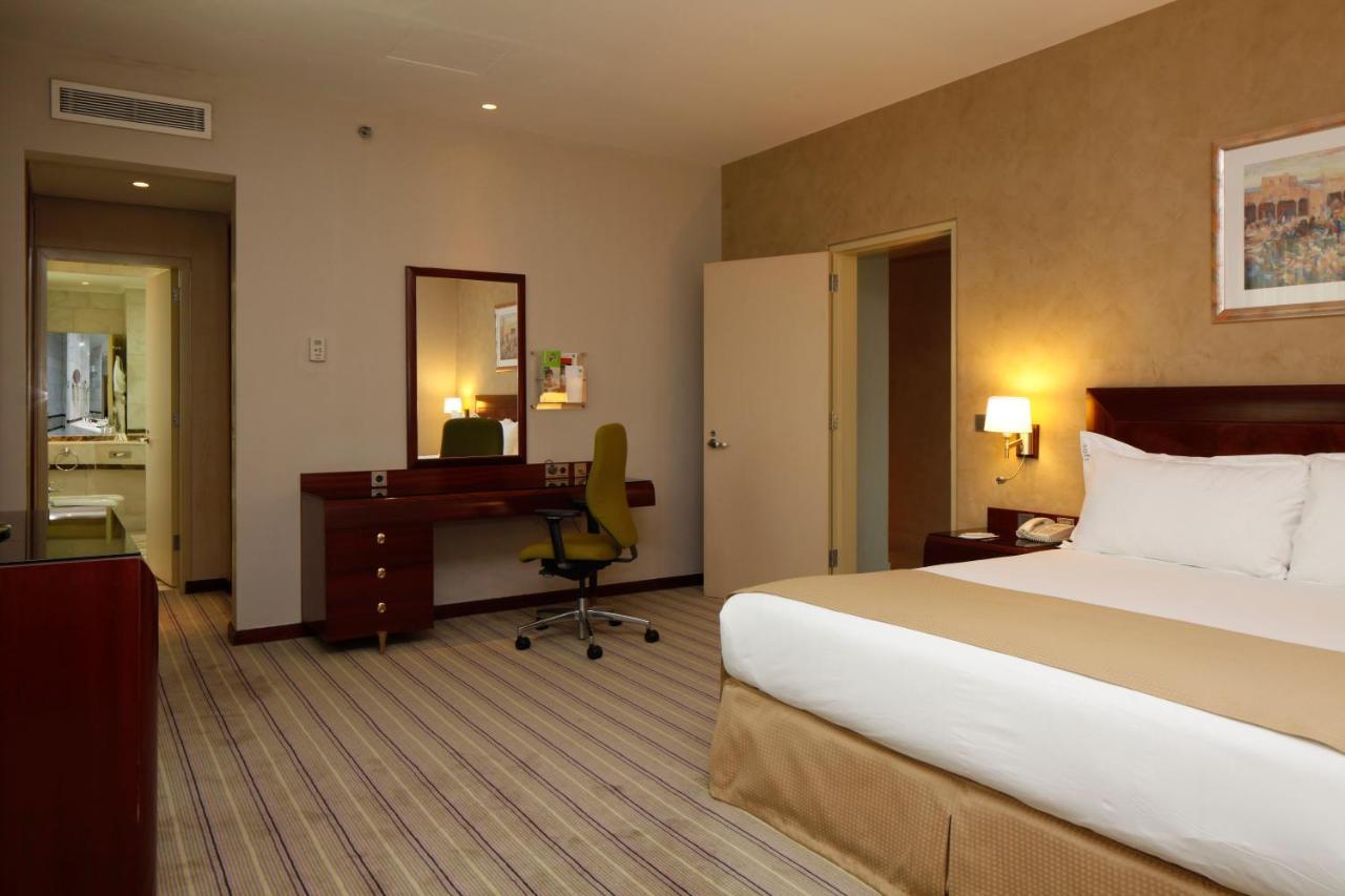 Holiday Inn Olaya By Ihg Riad Exterior foto
