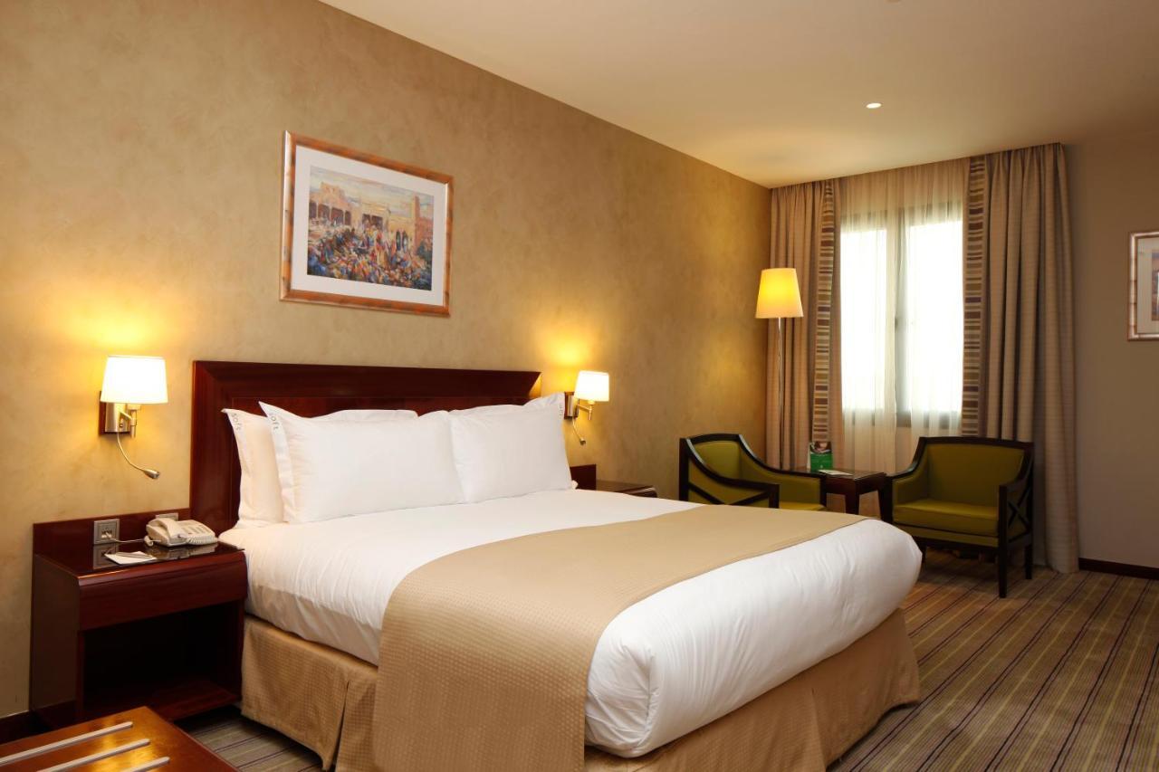 Holiday Inn Olaya By Ihg Riad Exterior foto