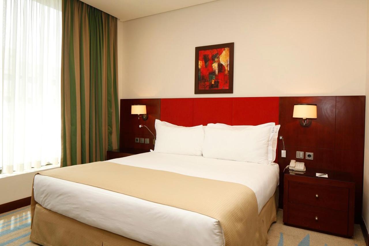 Holiday Inn Olaya By Ihg Riad Exterior foto