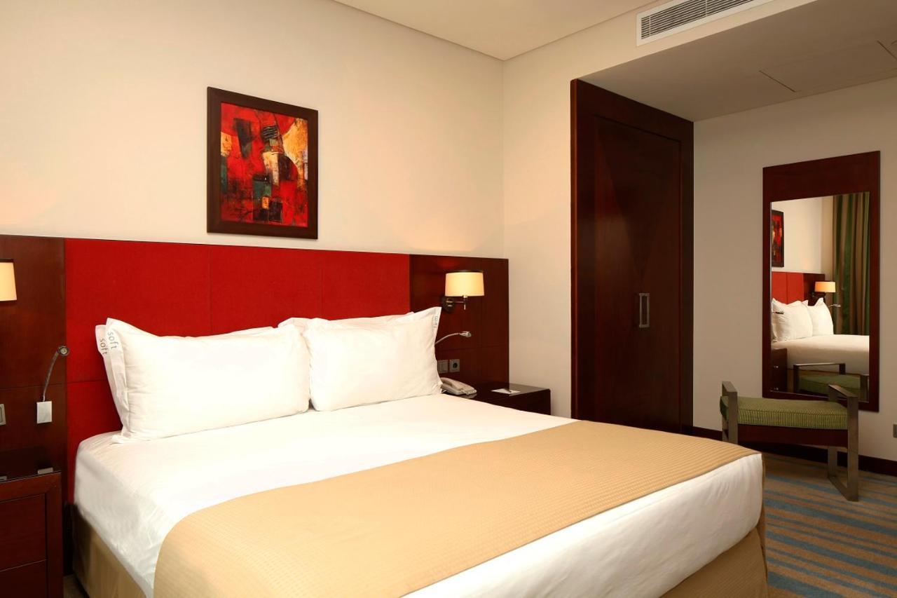 Holiday Inn Olaya By Ihg Riad Exterior foto