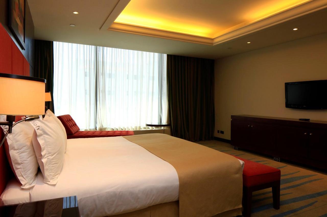 Holiday Inn Olaya By Ihg Riad Exterior foto
