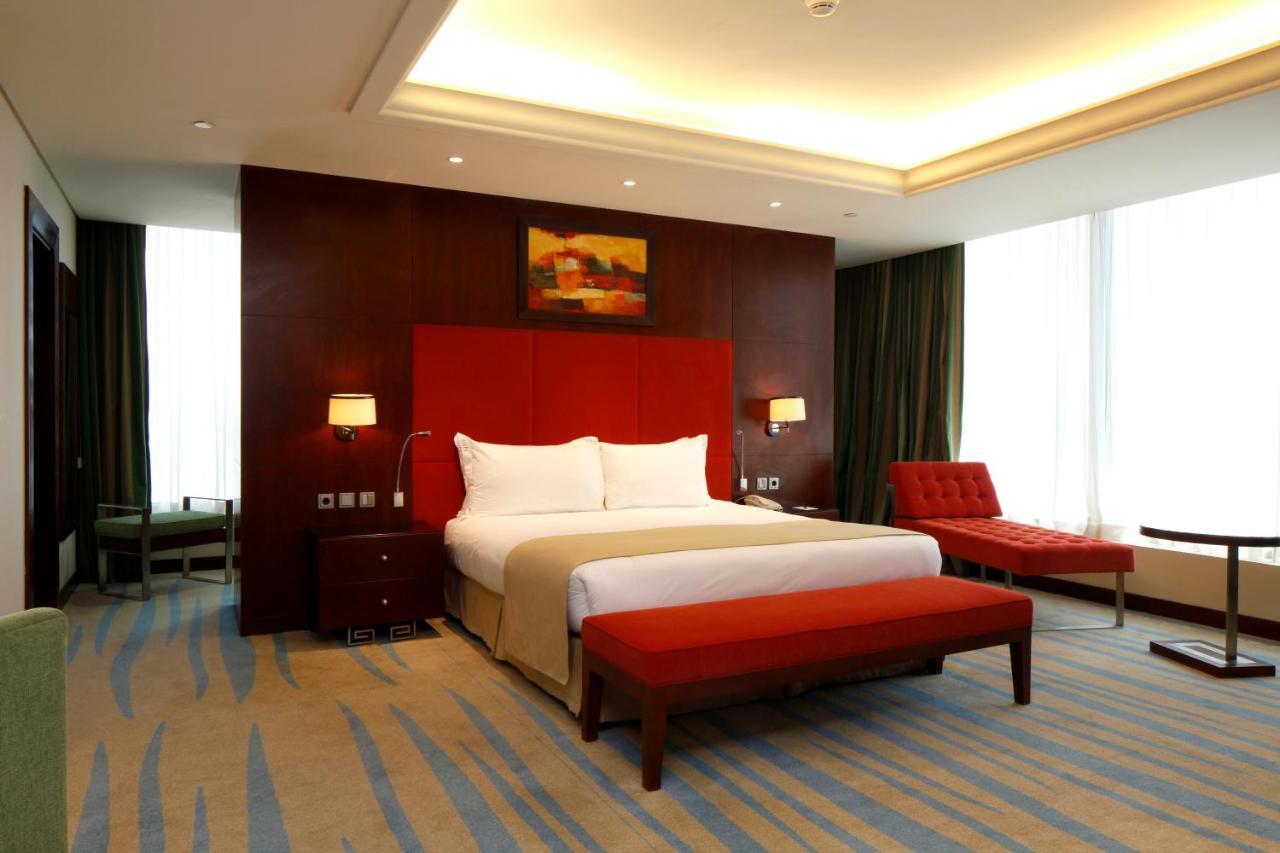Holiday Inn Olaya By Ihg Riad Exterior foto