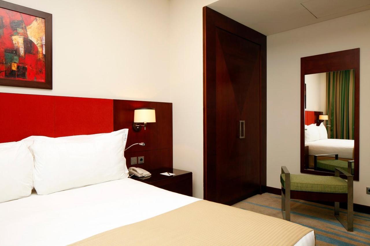 Holiday Inn Olaya By Ihg Riad Exterior foto