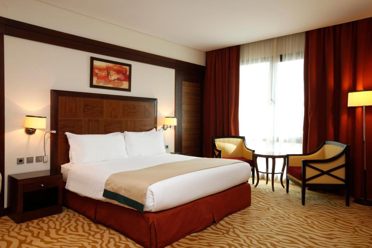 Holiday Inn Olaya By Ihg Riad Exterior foto