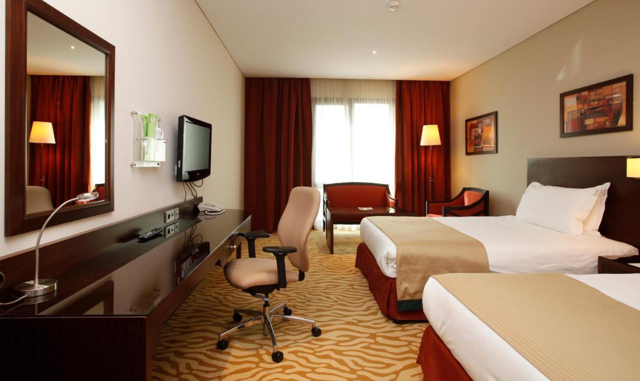 Holiday Inn Olaya By Ihg Riad Exterior foto